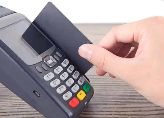 收款呗POS机：免费背后是万2